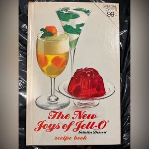 The New‎ Joys of JellO Brand Gelatin Dessert Recipe Cookbook 1974 Vintage Vtg